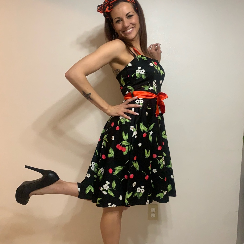 MOD CLOTH Pin up dress with head scarf